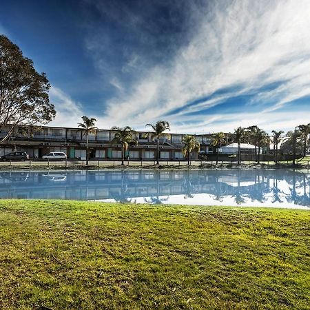 Rivers Apartments Motel Sale Gippsland Bagian luar foto