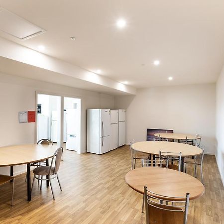 Rivers Apartments Motel Sale Gippsland Bagian luar foto
