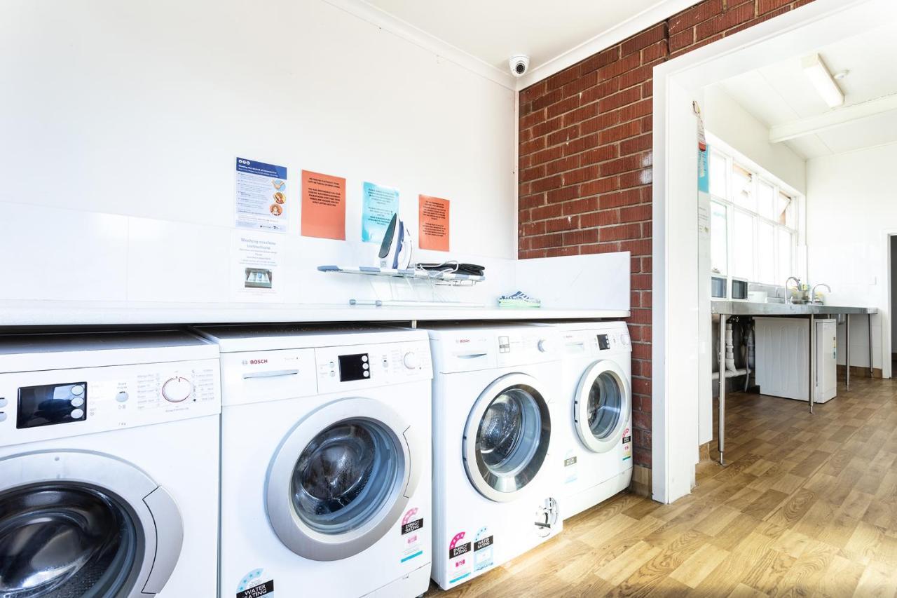 Rivers Apartments Motel Sale Gippsland Bagian luar foto