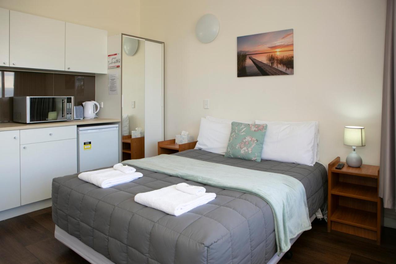 Rivers Apartments Motel Sale Gippsland Bagian luar foto