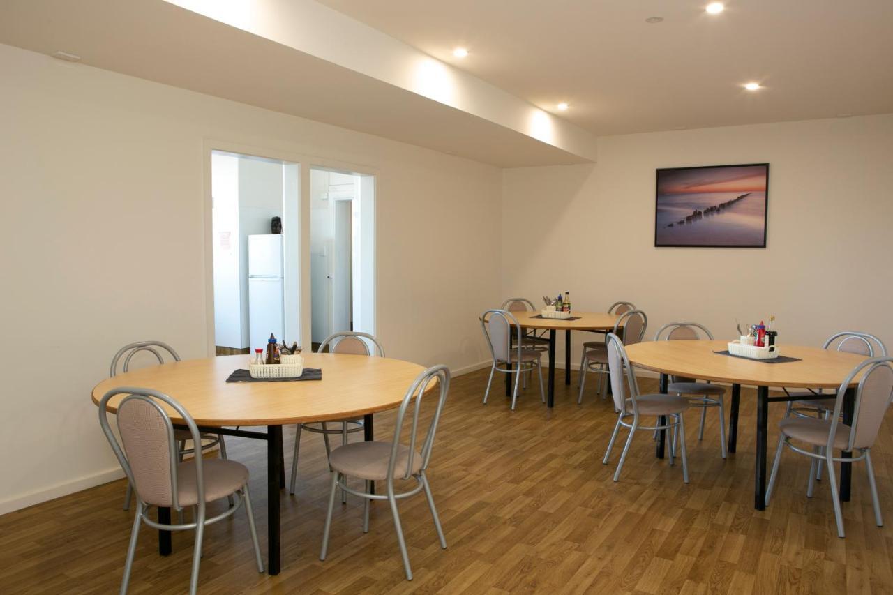 Rivers Apartments Motel Sale Gippsland Bagian luar foto