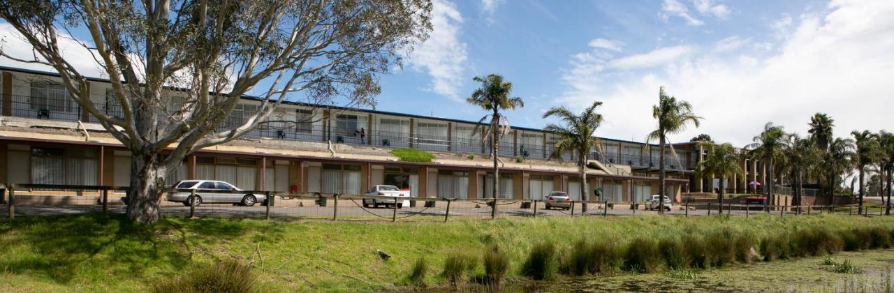 Rivers Apartments Motel Sale Gippsland Bagian luar foto